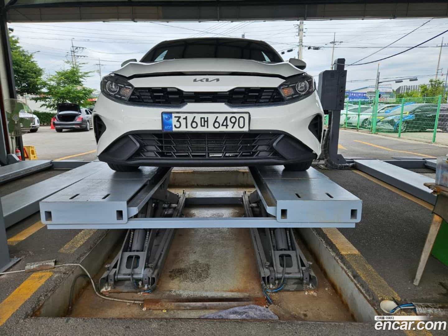 K3 Kia 2024.1-OUTER-001