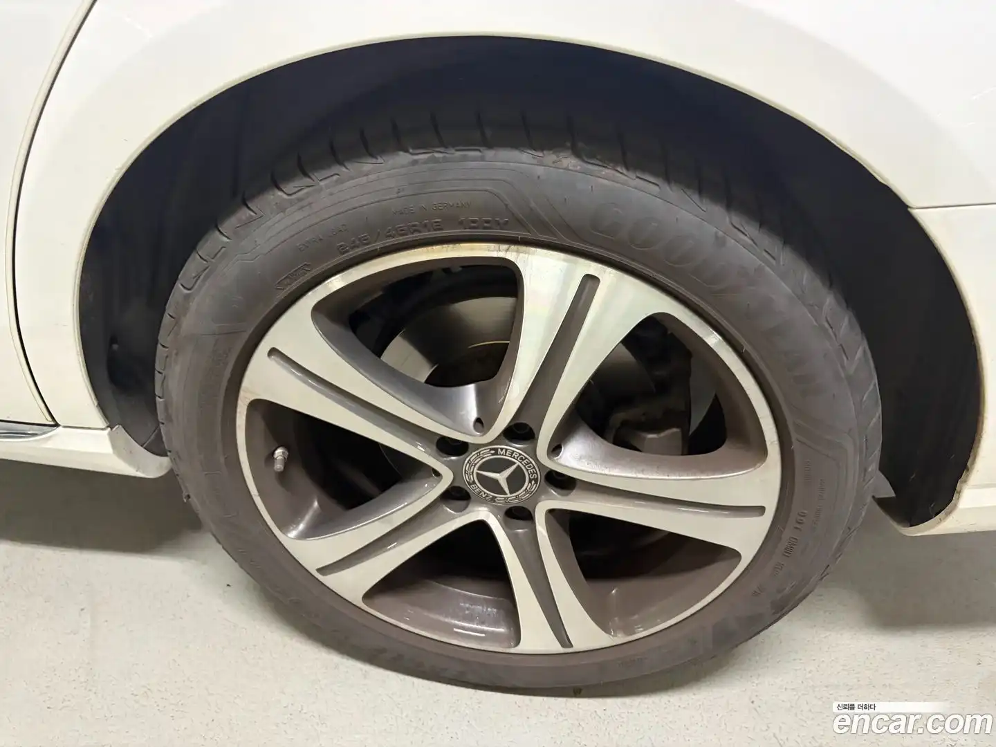 E-Class Mercedes-Benz 2019.3-OUTER-005