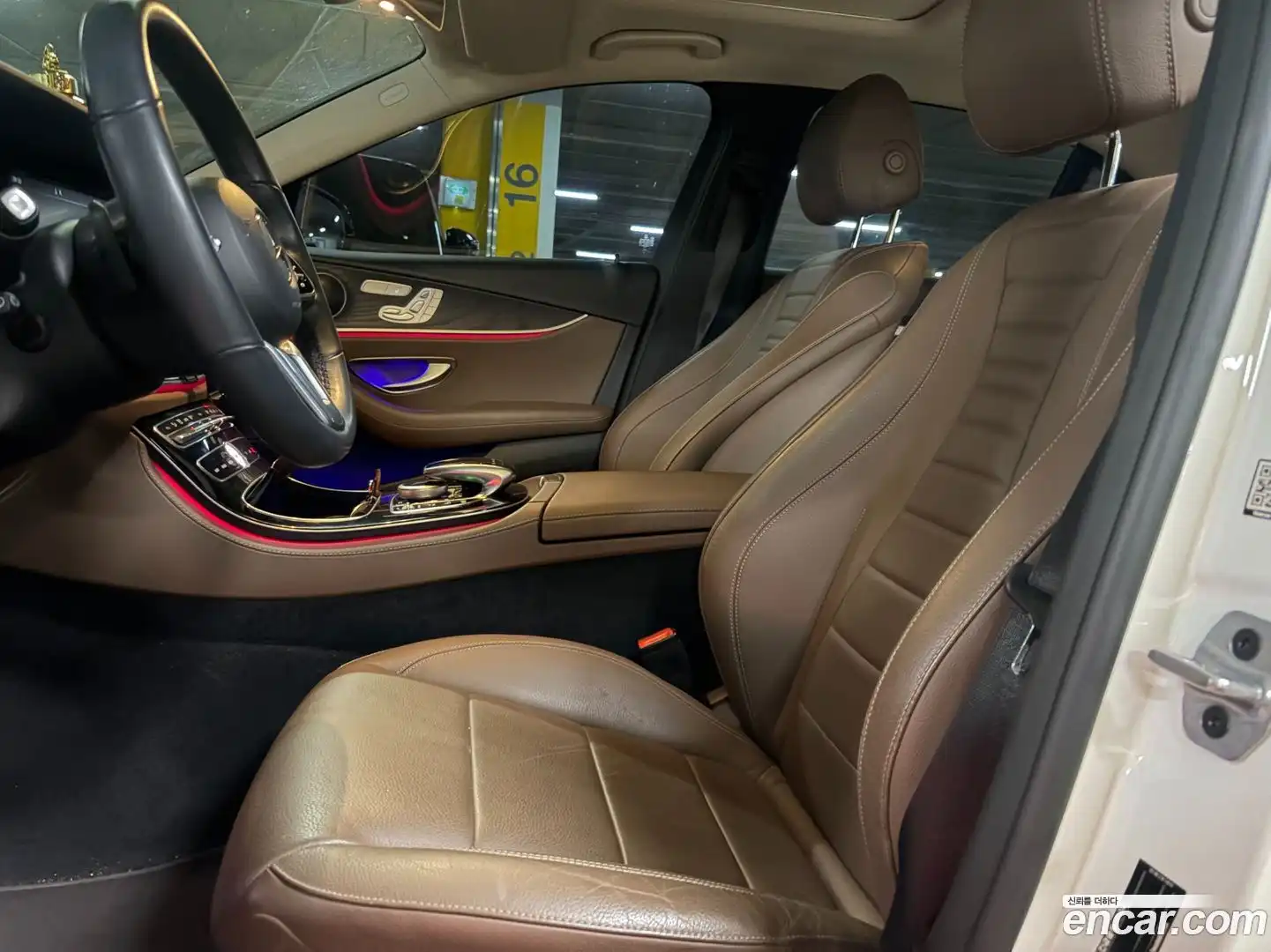 E-Class Mercedes-Benz 2019.3-INNER-010