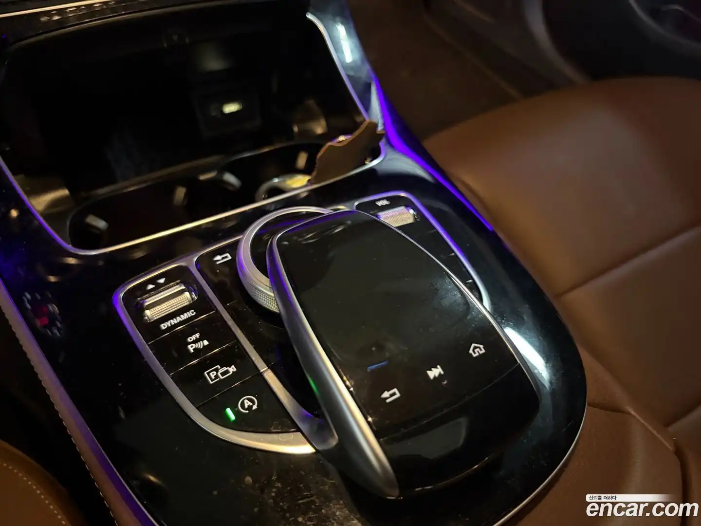 E-Class Mercedes-Benz 2019.3-OPTION-019