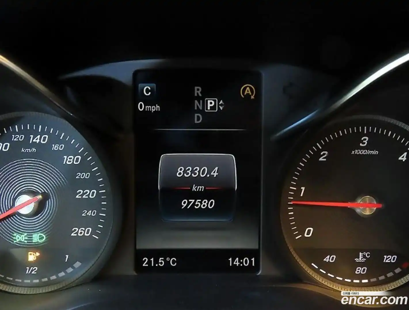C-Class Mercedes-Benz 2015.0-INNER-009