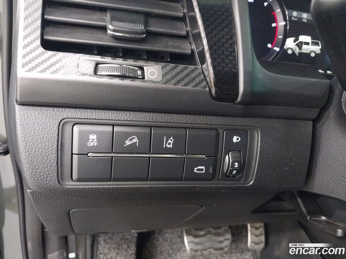 Rexton KG Mobility 2021.8-OPTION-017