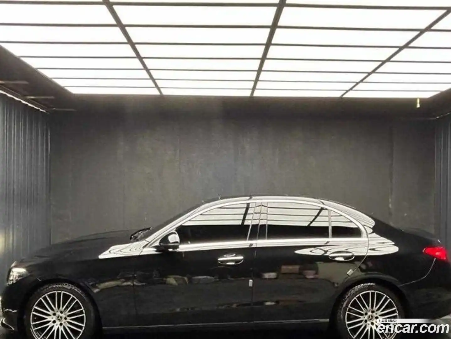 C-Class Mercedes-Benz 2024.1-OUTER-003