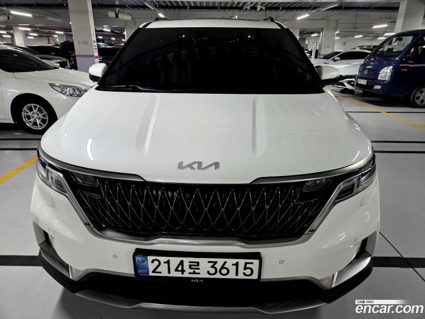 Main__Slider__Photo:Canival Kia 2021.8-0