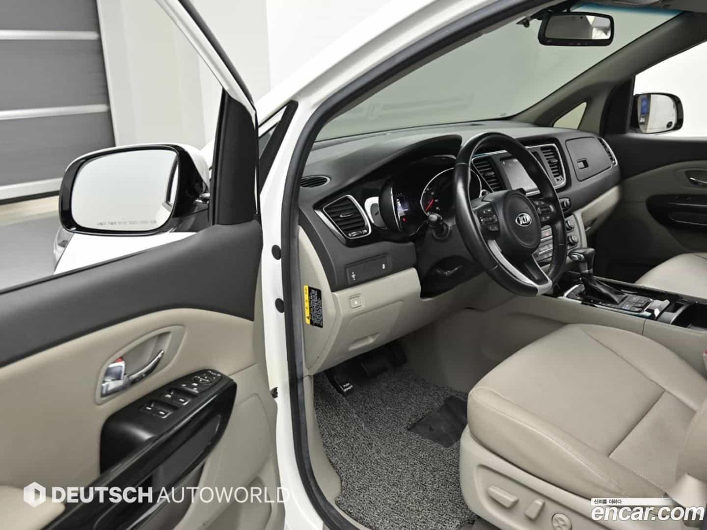 Canival Kia 2017.6-OPTION-015