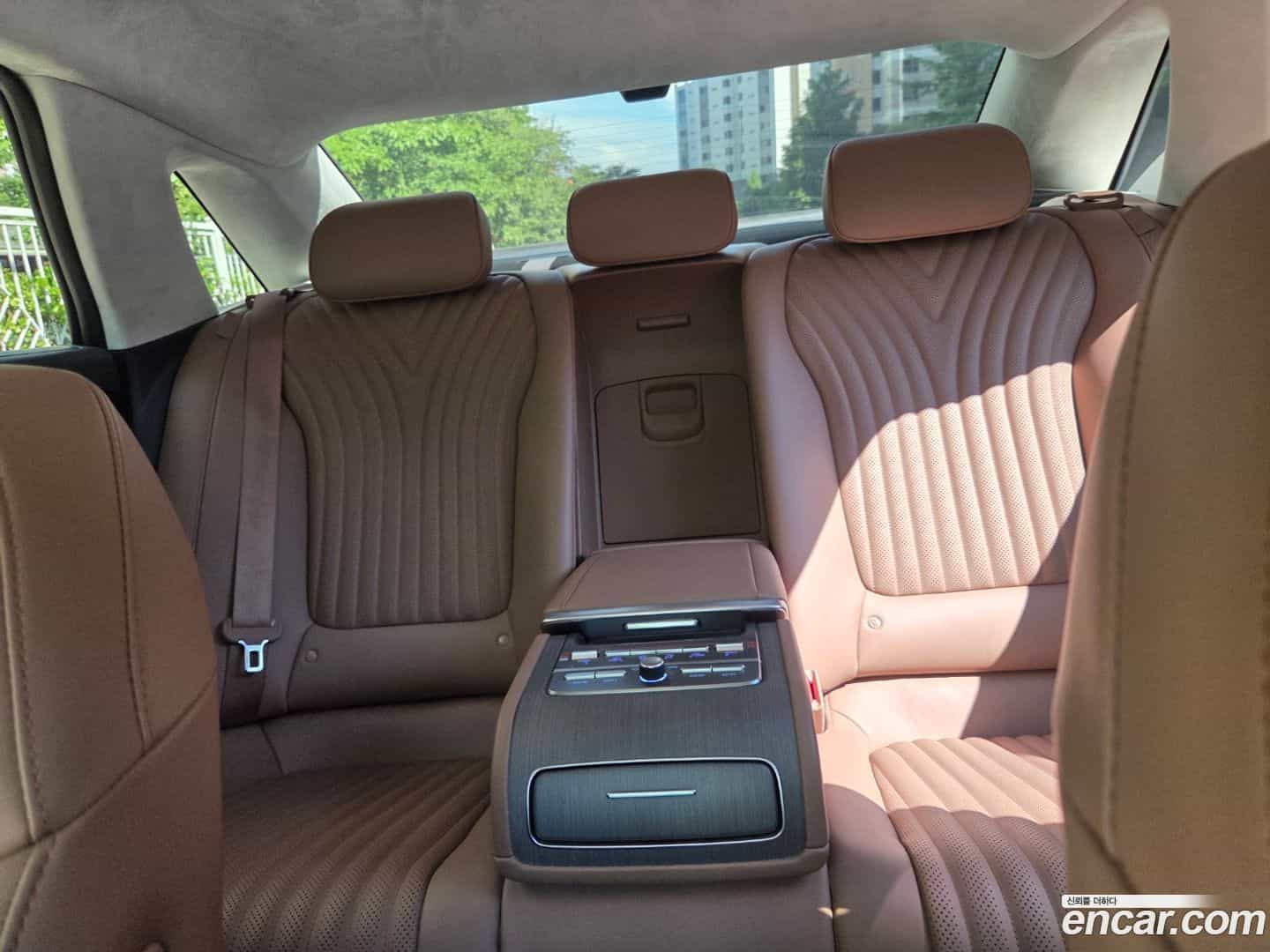 Grandeur Hyundai 2024.8-OPTION-020