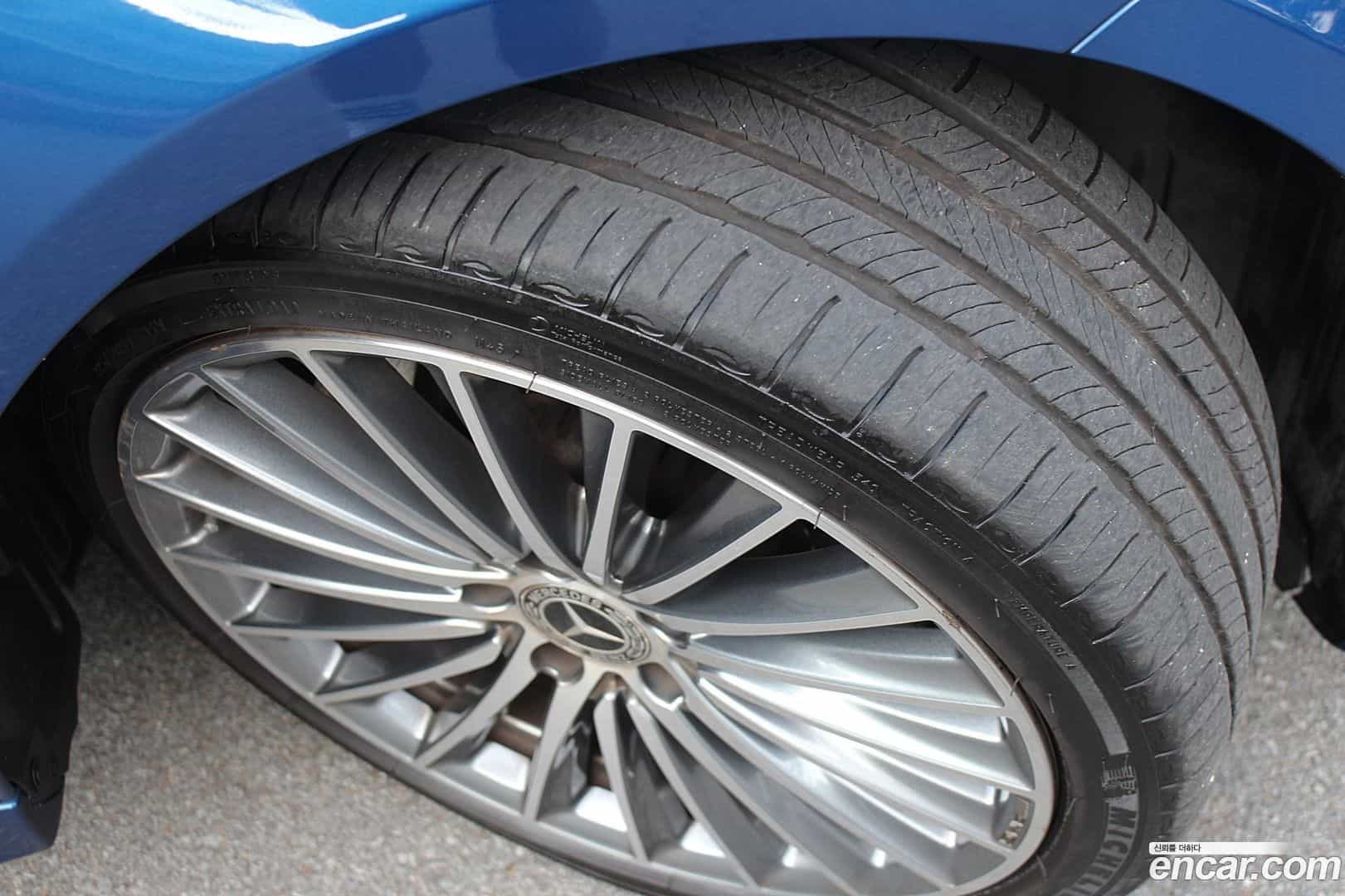 C-Class Mercedes-Benz 2022.5-OPTION-022