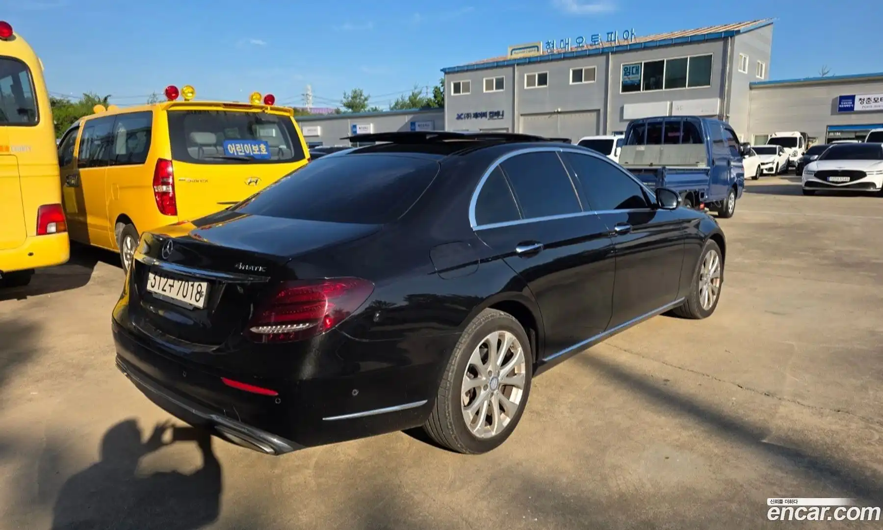 E-Class Mercedes-Benz 2017.1-OUTER-004