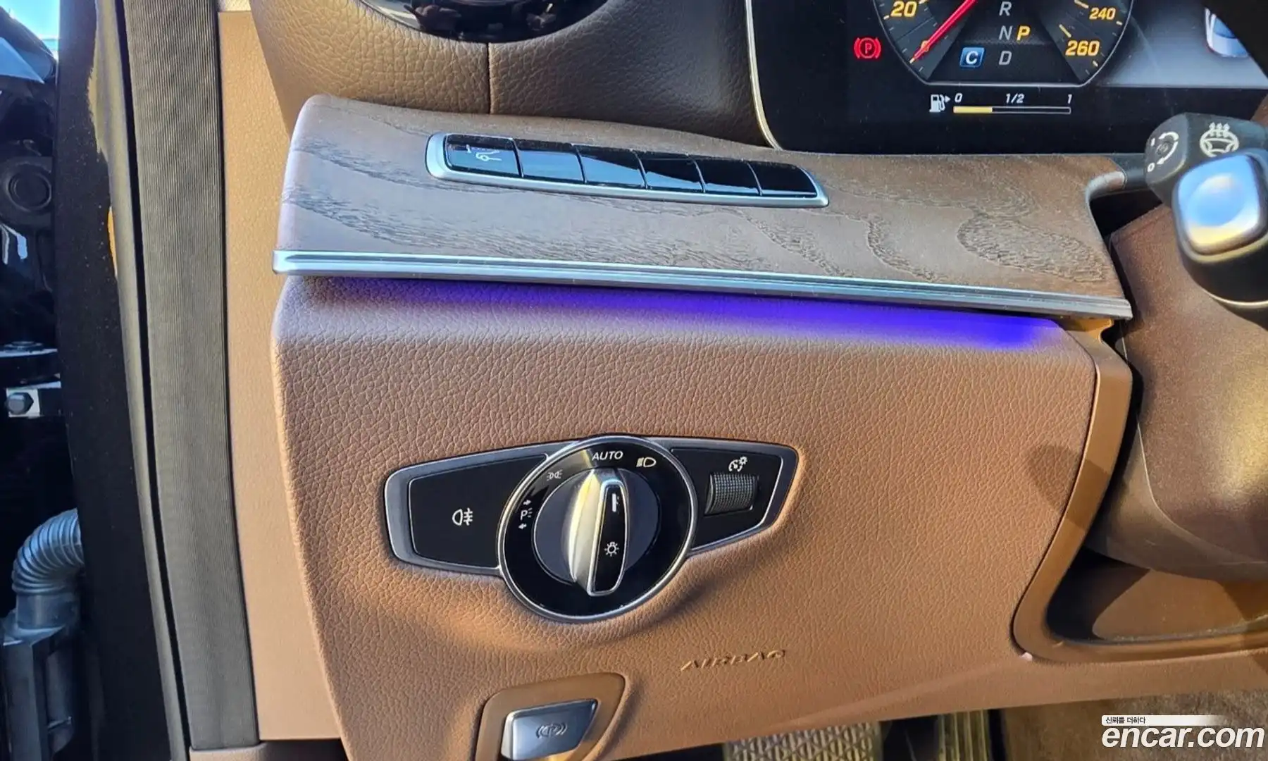 E-Class Mercedes-Benz 2017.1-INNER-007