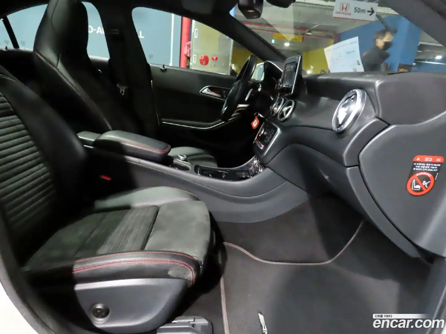 CLA-Class Mercedes-Benz 2018.0-OPTION-015