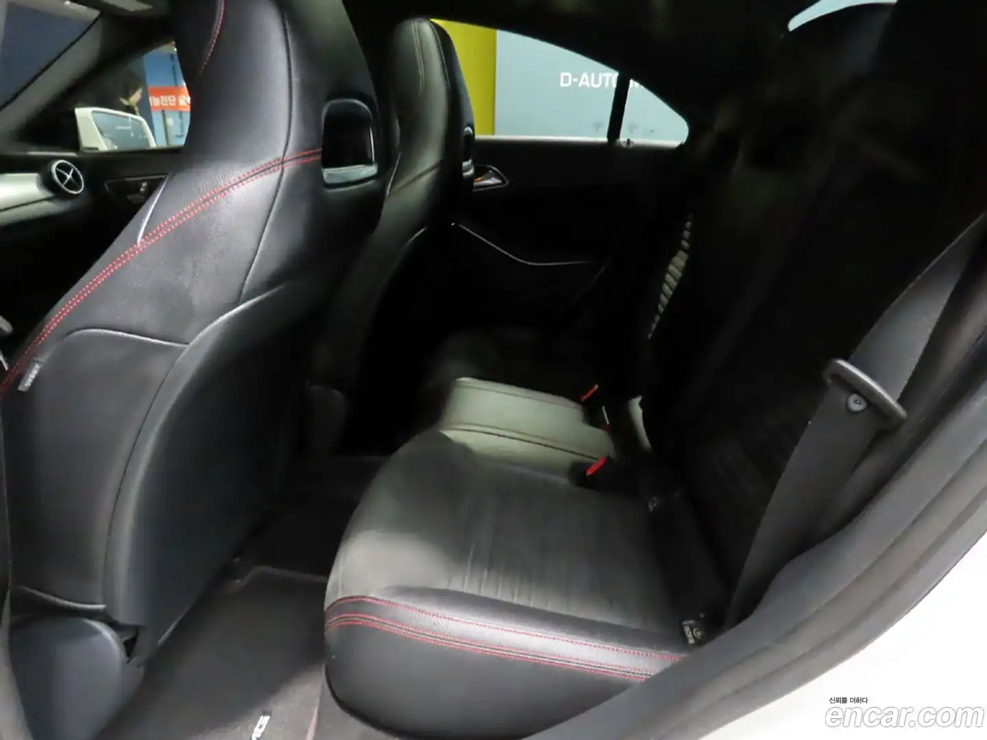 CLA-Class Mercedes-Benz 2018.0-OPTION-017