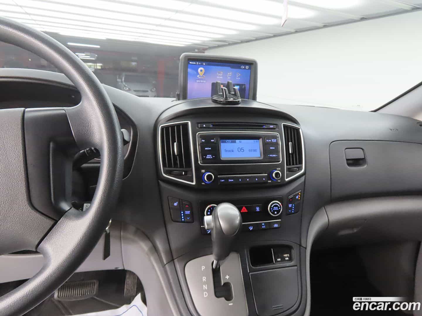 Starex Hyundai 2018.0-OPTION-015