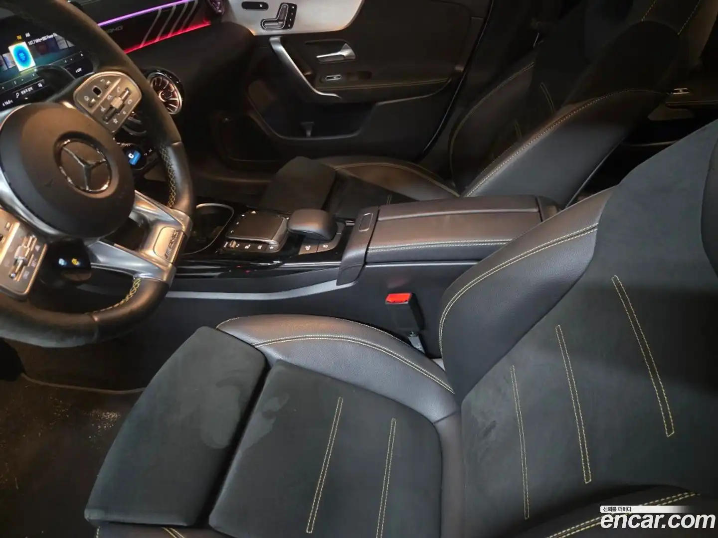 CLA-Class Mercedes-Benz 2023.3-INNER-010