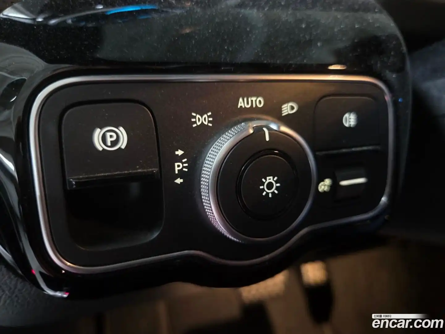 CLA-Class Mercedes-Benz 2023.3-OPTION-017