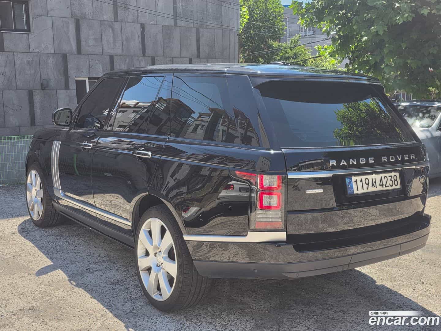 Range Rover Land Rover 2016.11-OUTER-002