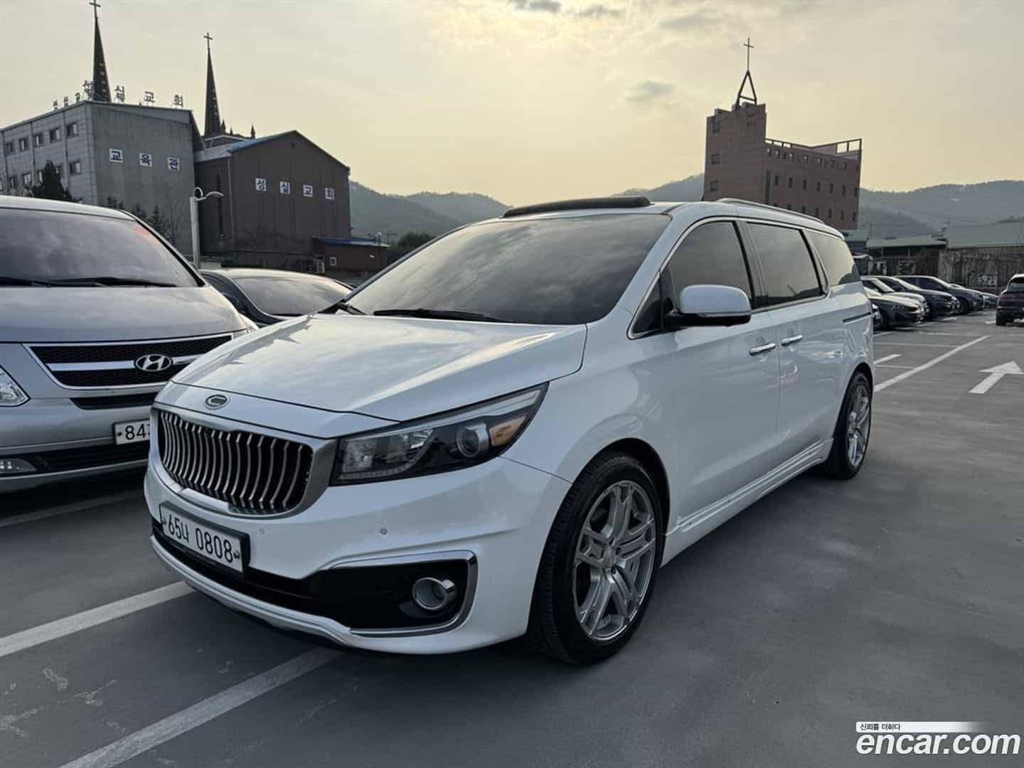 Canival Kia 2015.5-OUTER-001