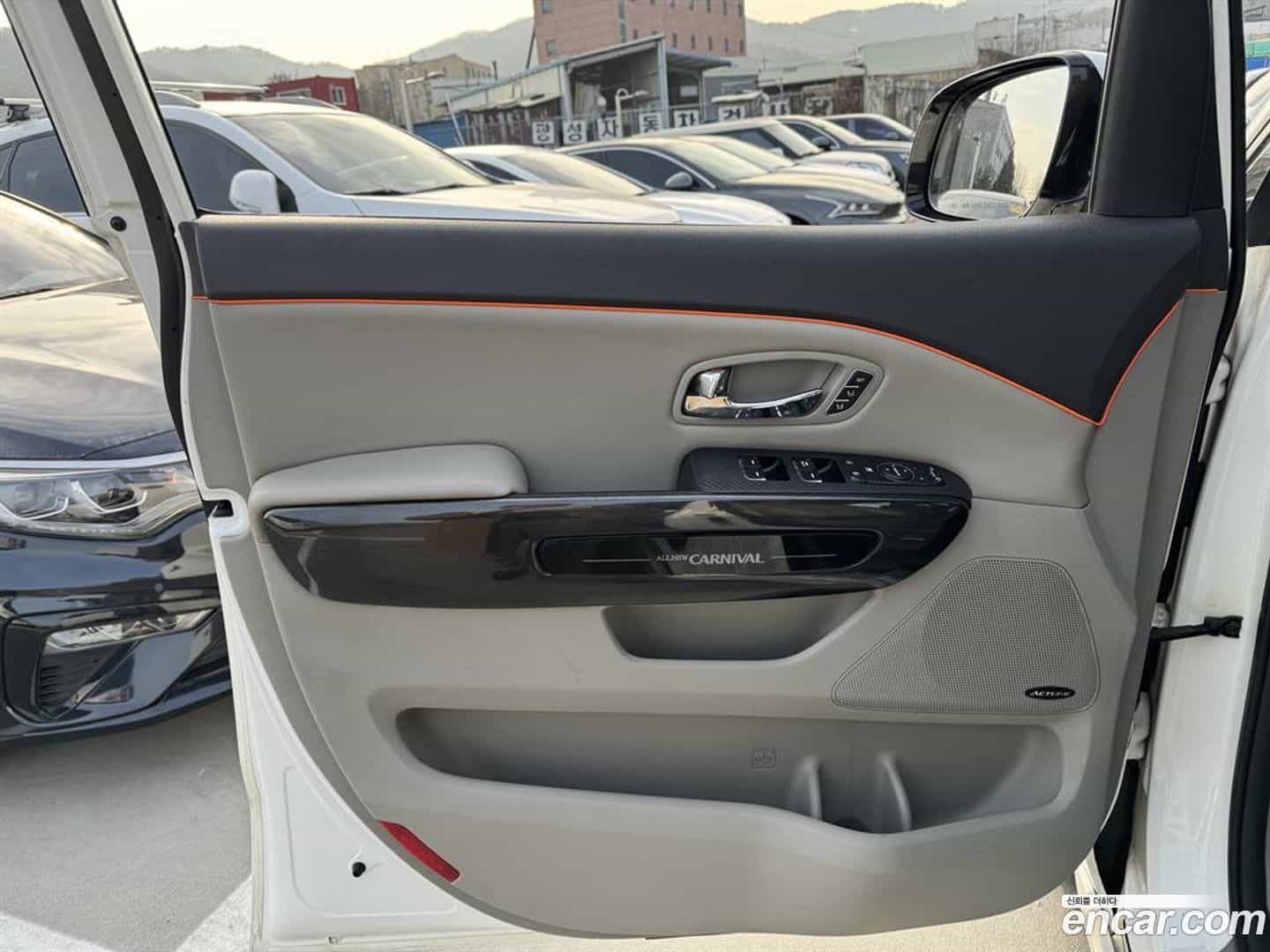 Canival Kia 2015.5-OPTION-019