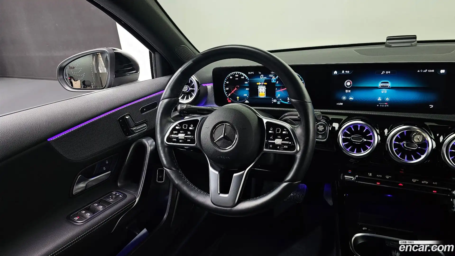 A-Class Mercedes-Benz 2022.11-OPTION-016