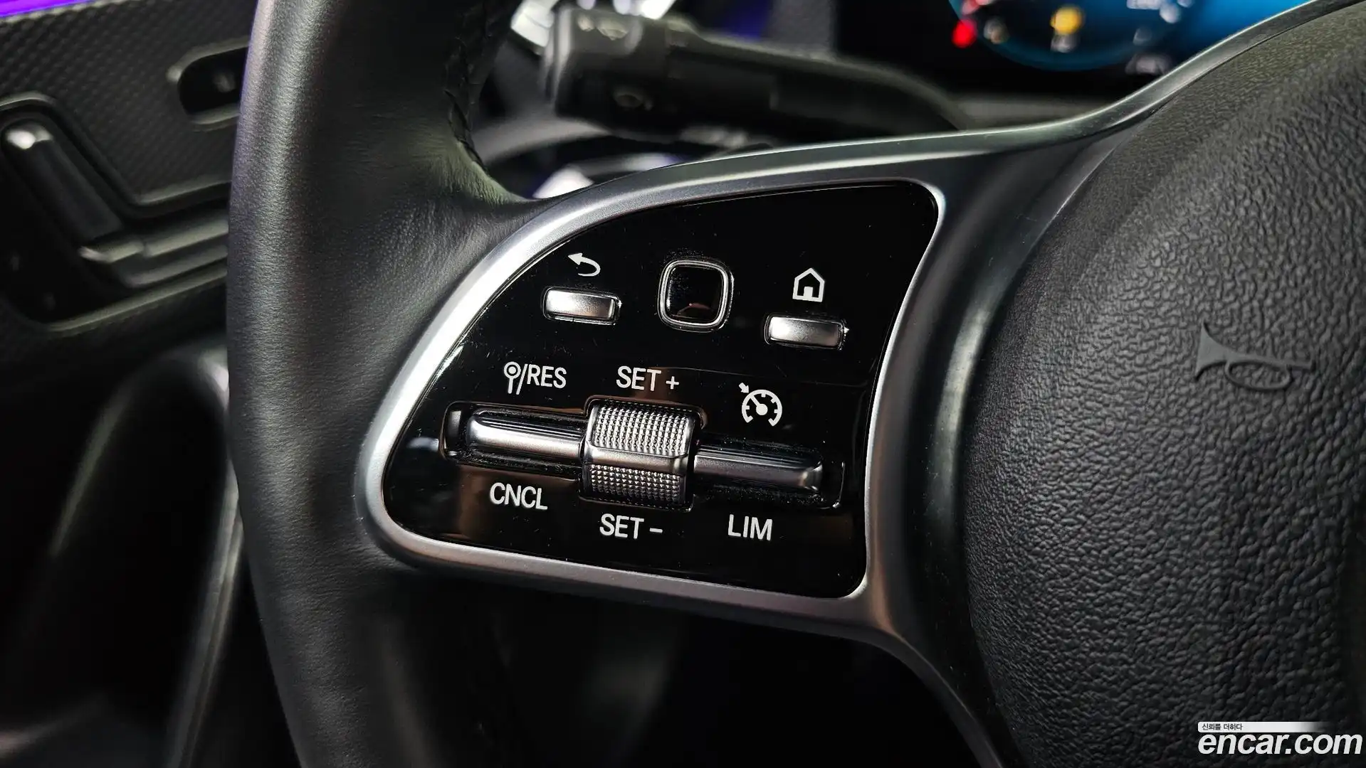 A-Class Mercedes-Benz 2022.11-OPTION-019