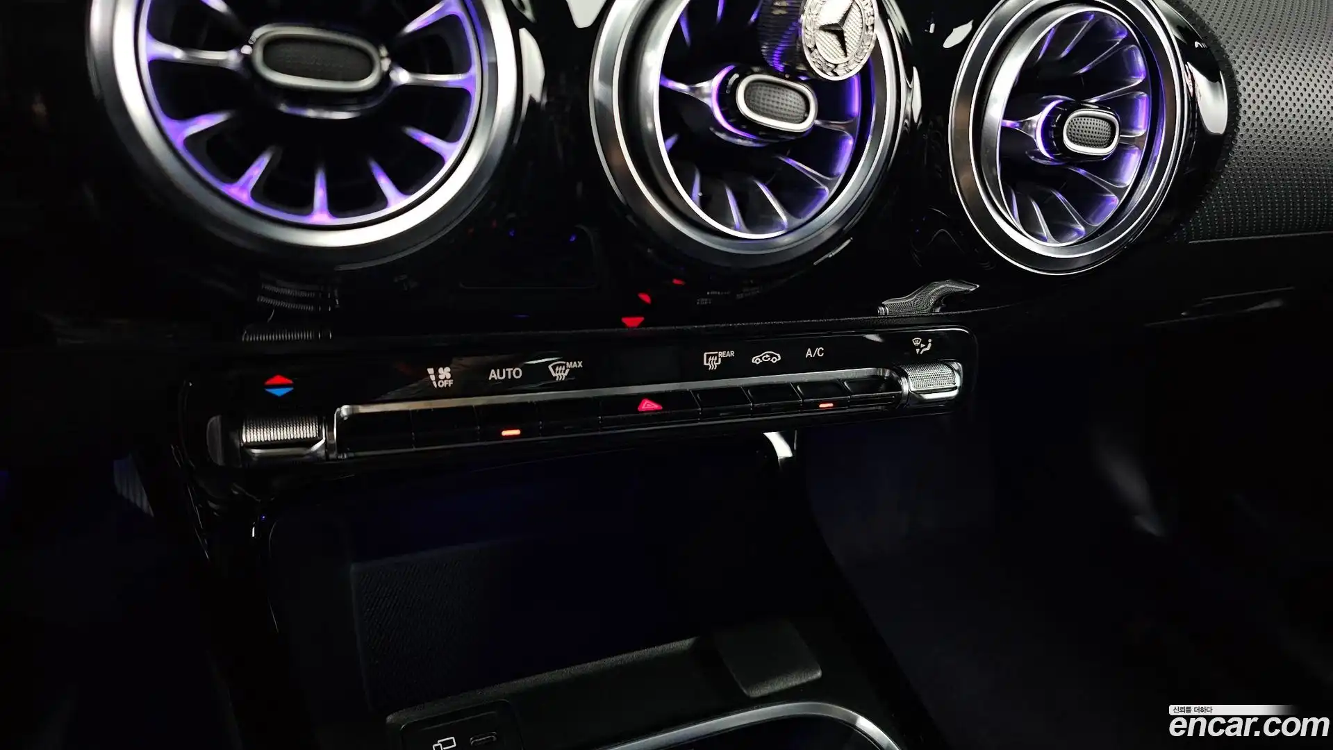 A-Class Mercedes-Benz 2022.11-OPTION-042