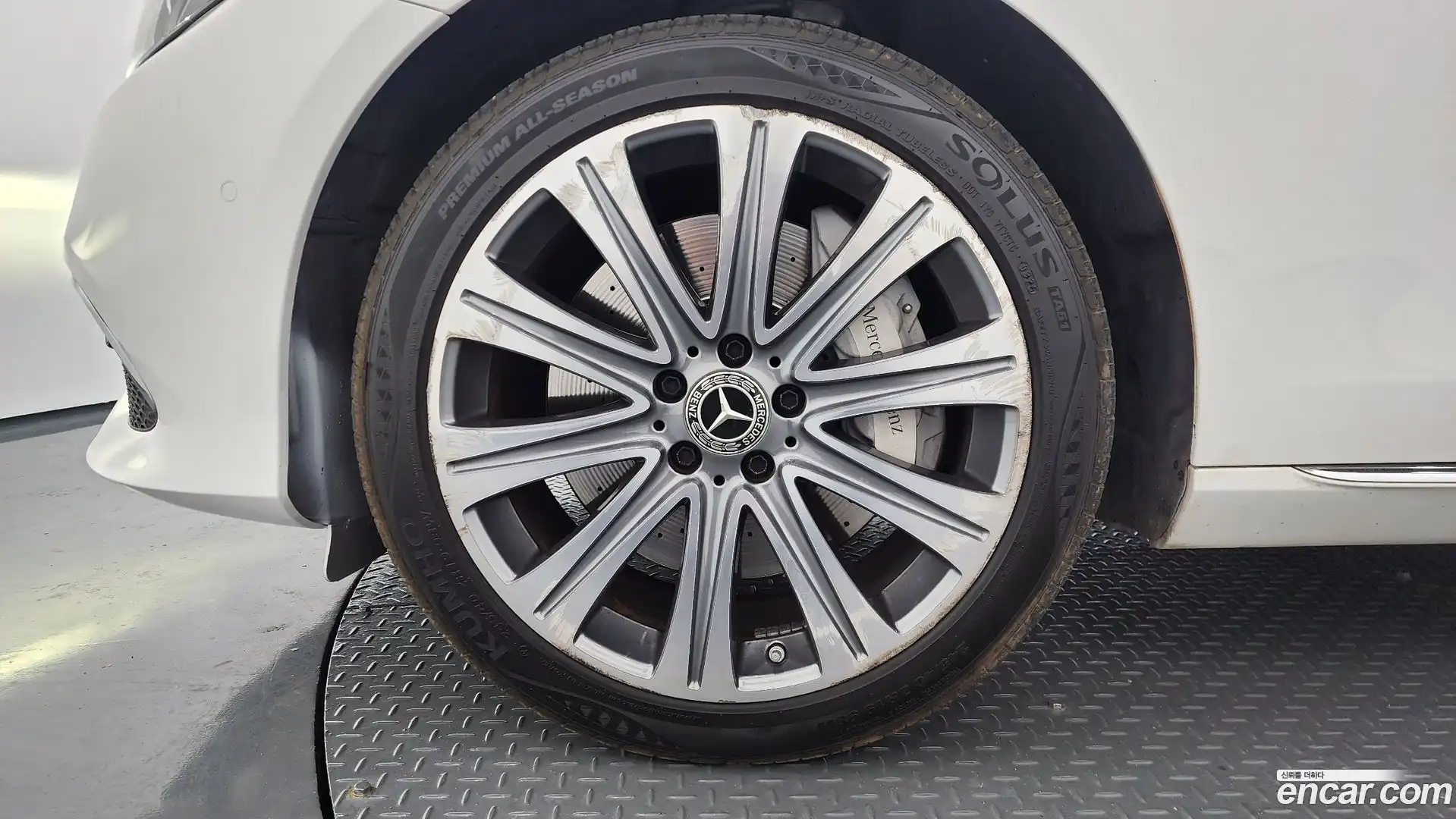 E-Class Mercedes-Benz 2018.3-OUTER-005