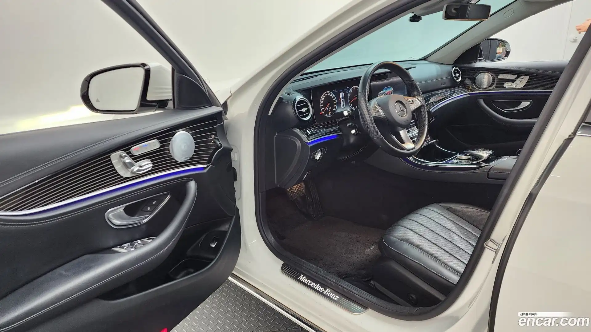 E-Class Mercedes-Benz 2018.3-INNER-010