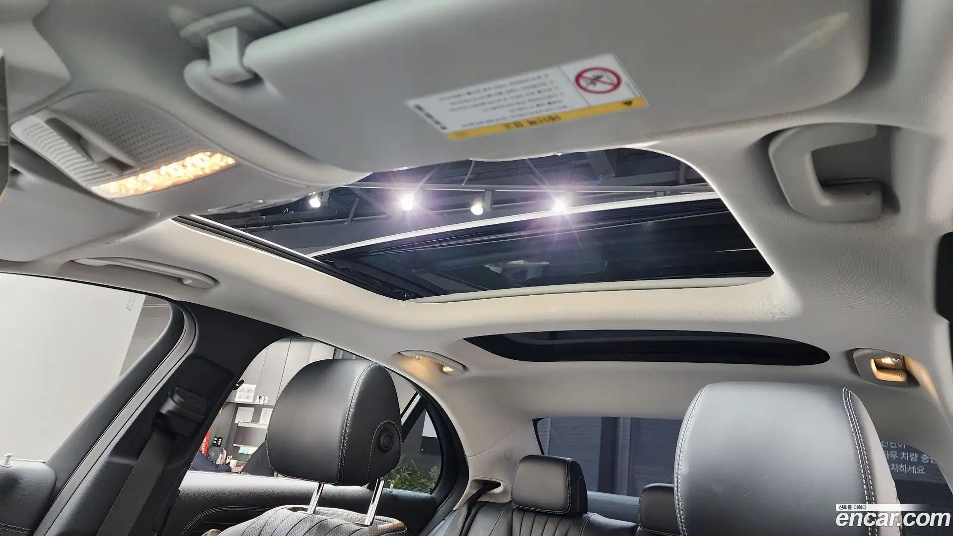 E-Class Mercedes-Benz 2018.3-OPTION-022
