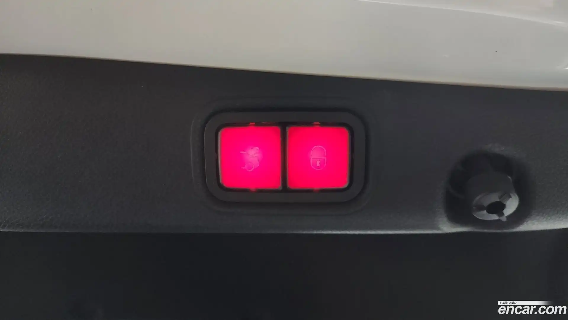 E-Class Mercedes-Benz 2018.3-OPTION-043