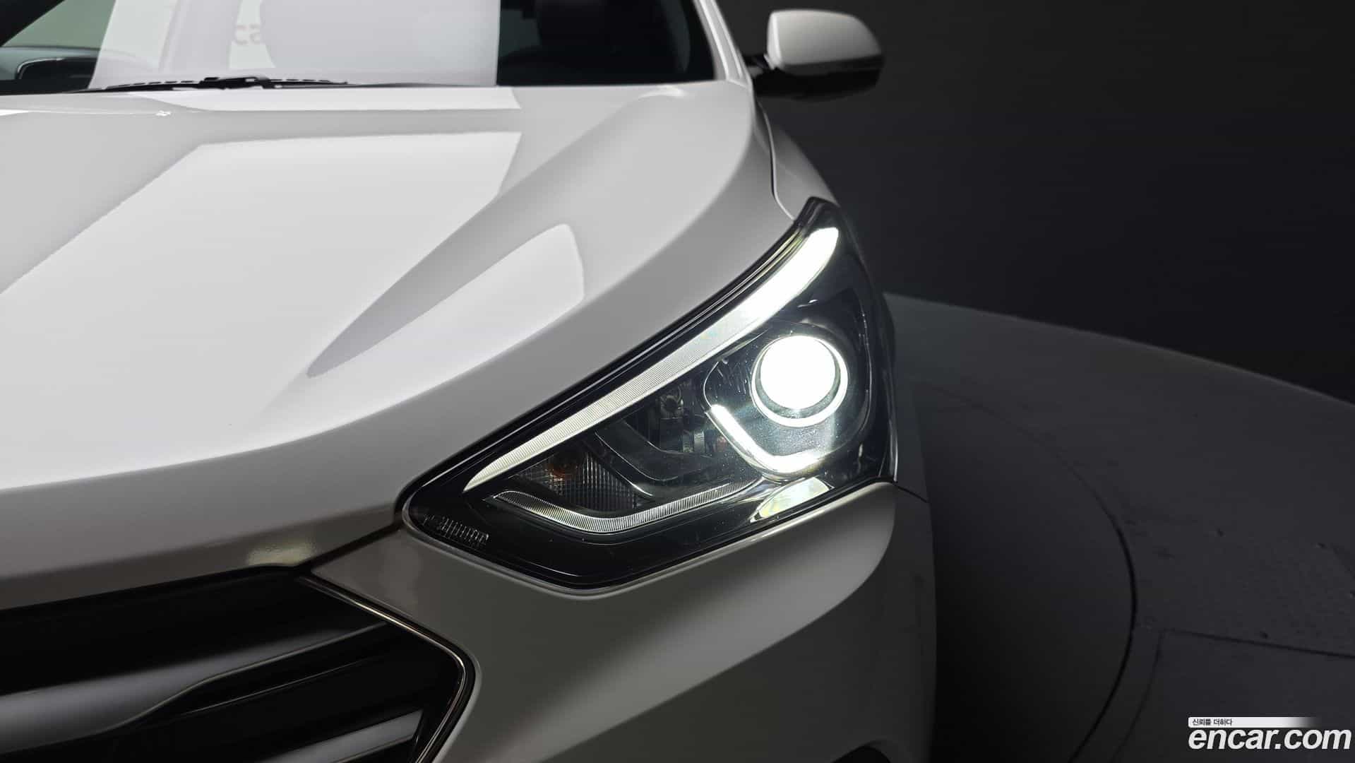 Santafe Hyundai 2016.7-OUTER-032
