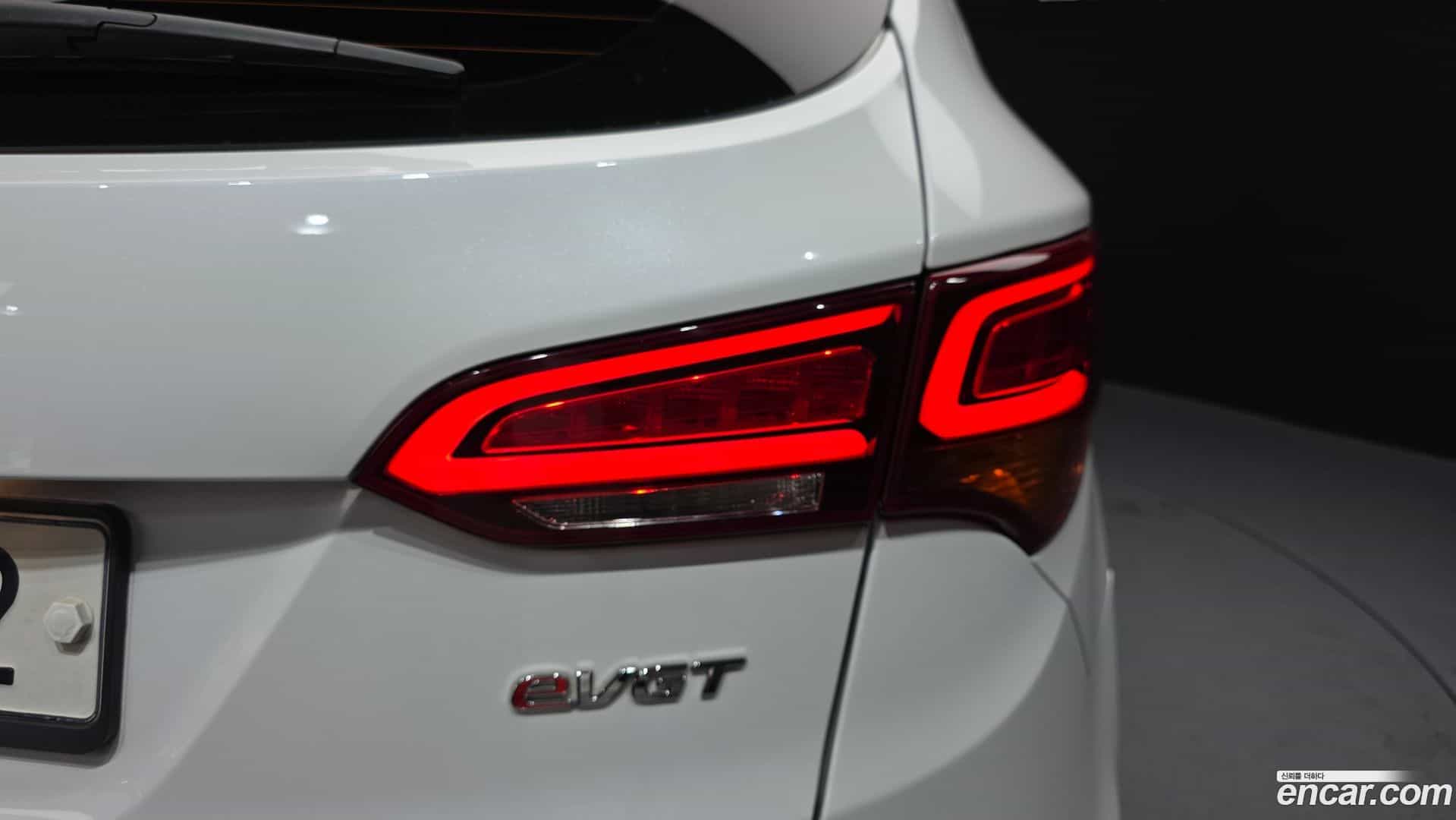 Santafe Hyundai 2016.7-OUTER-033