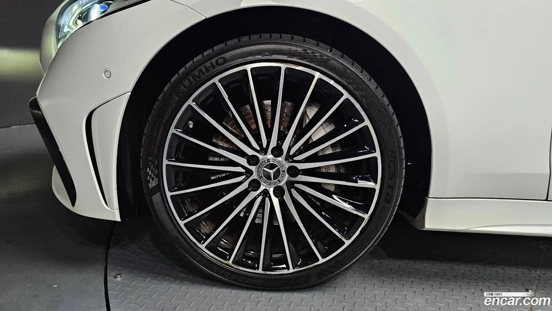 CLS-Class Mercedes-Benz 2022.9-OUTER-005