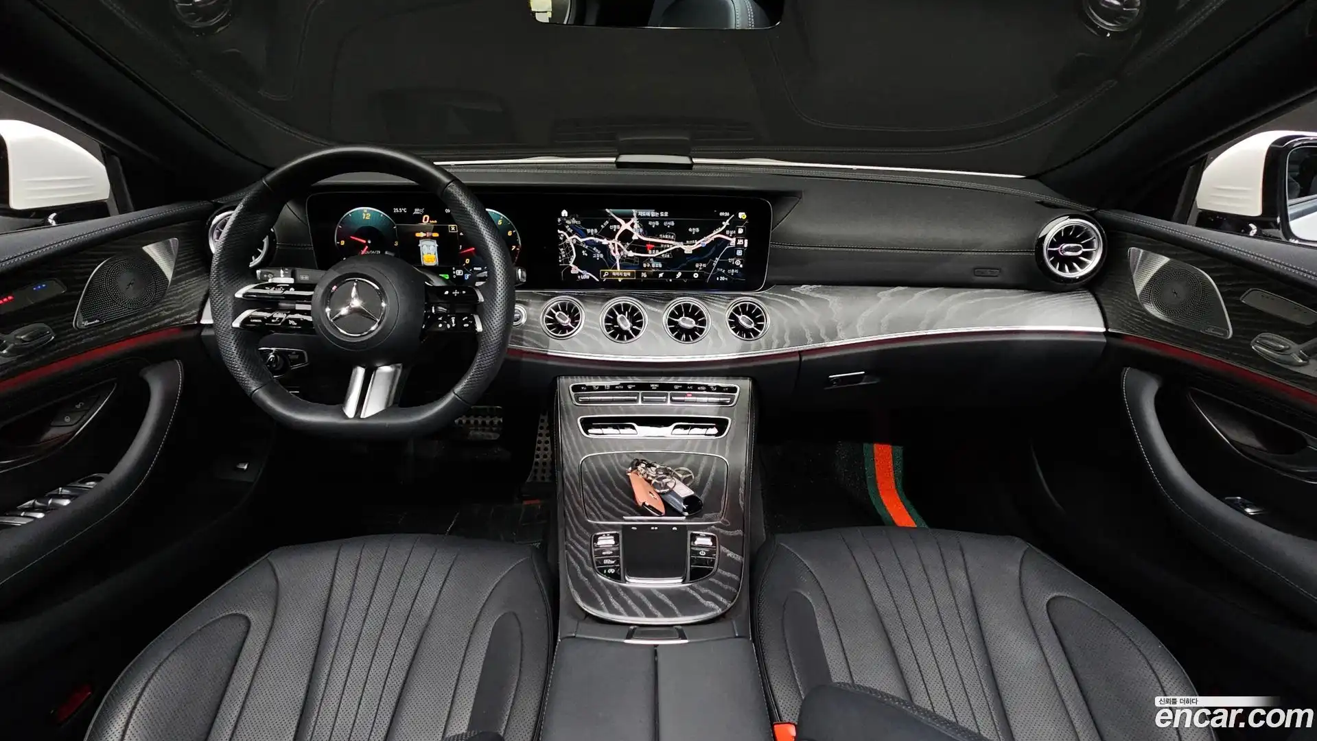 CLS-Class Mercedes-Benz 2022.9-INNER-007