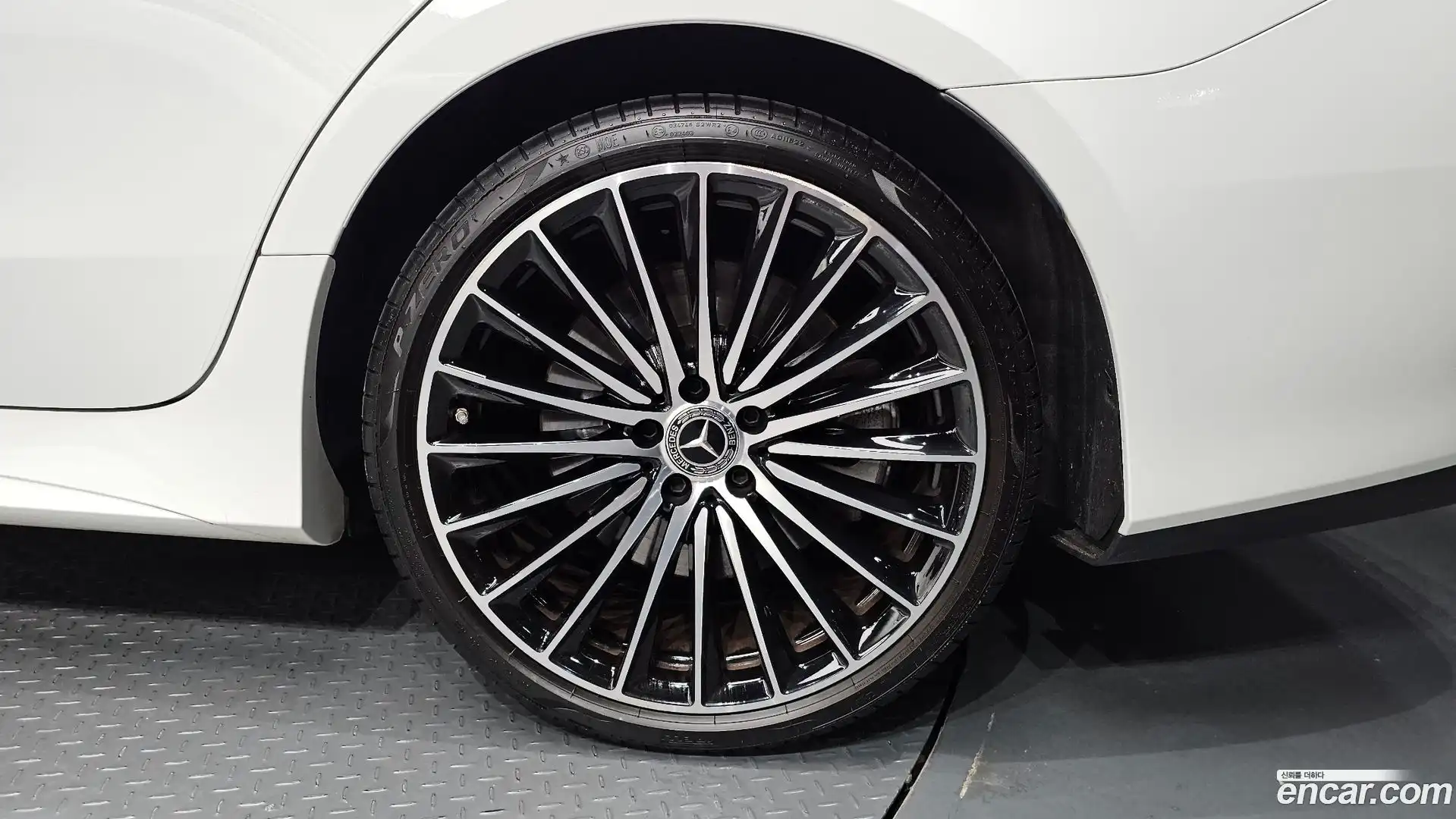 CLS-Class Mercedes-Benz 2022.9-OUTER-031