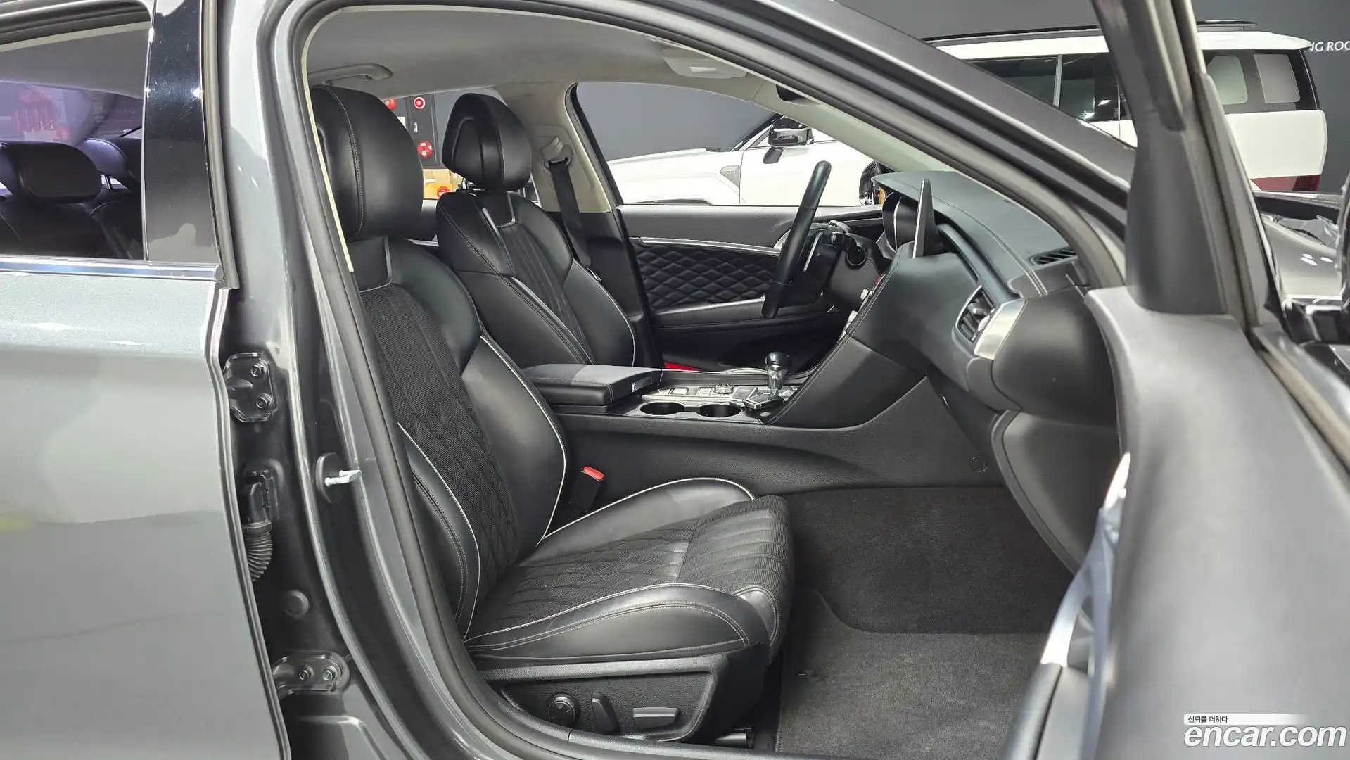 G70 Genesis 2018.3-INNER-036