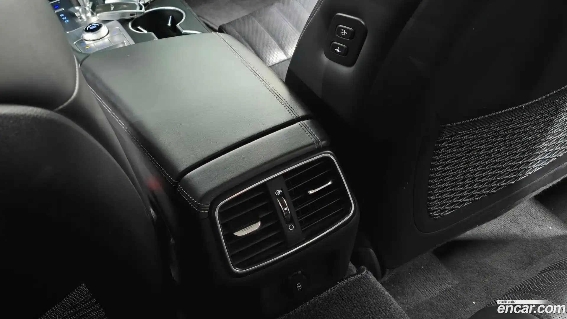 G70 Genesis 2018.3-OPTION-042