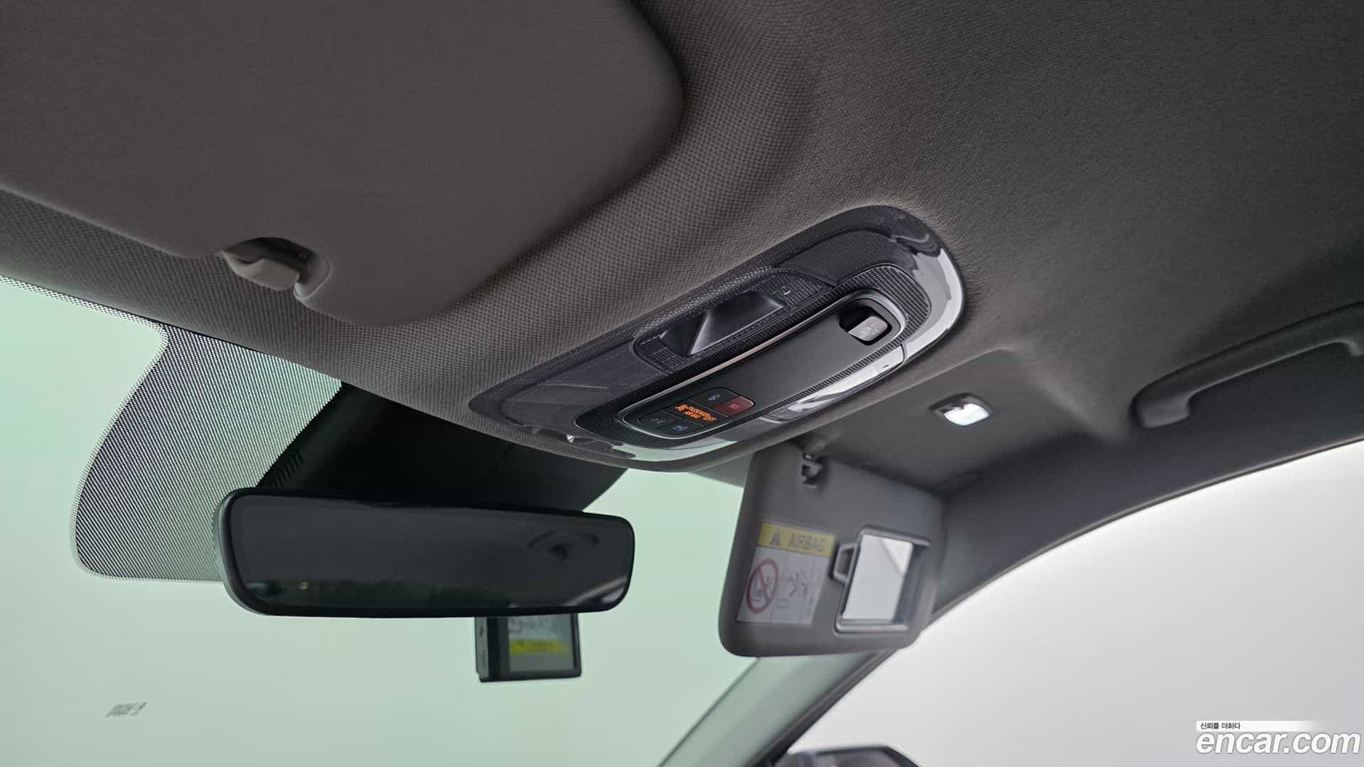 AVANTE Hyundai 2022.10-OPTION-041