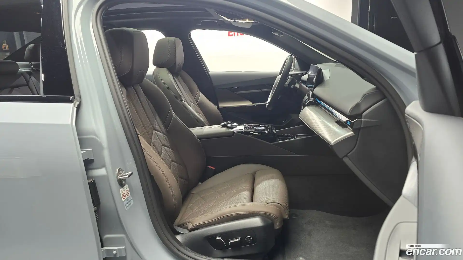 5-Series BMW 2024.7-INNER-036
