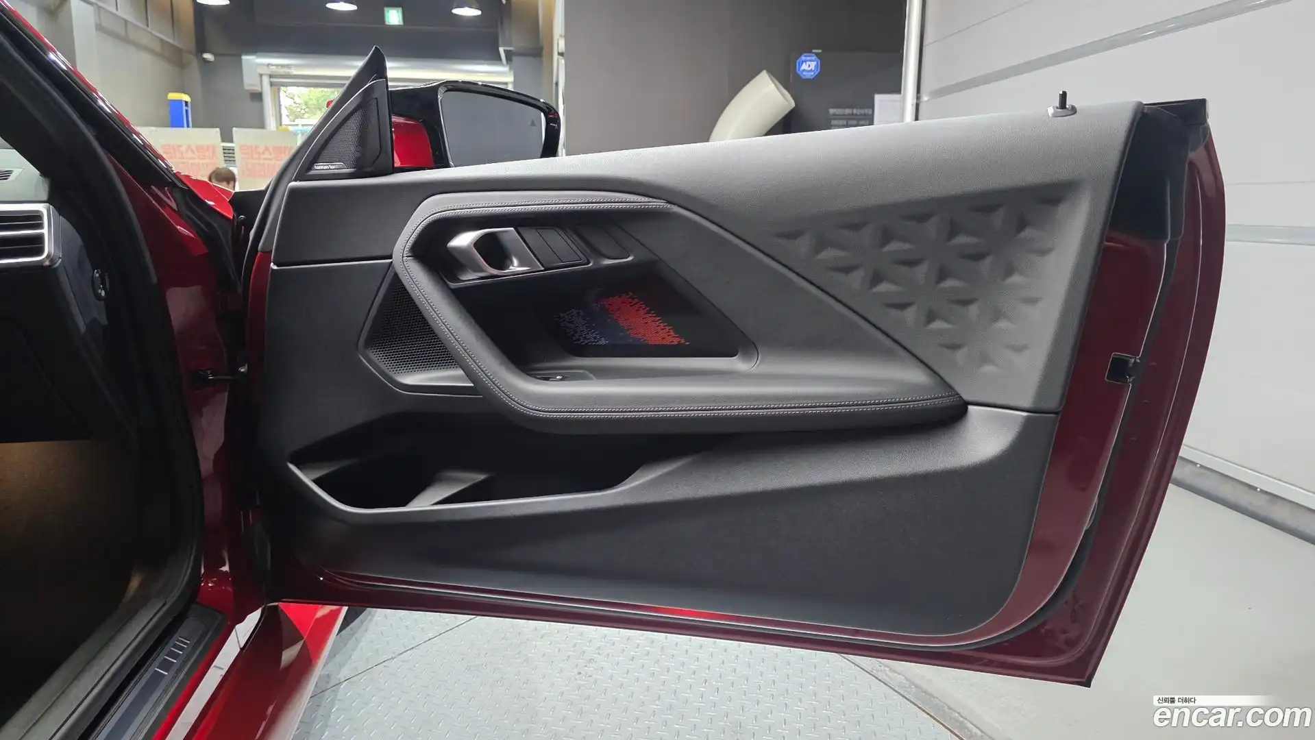 M2 BMW 2025.8-INNER-035
