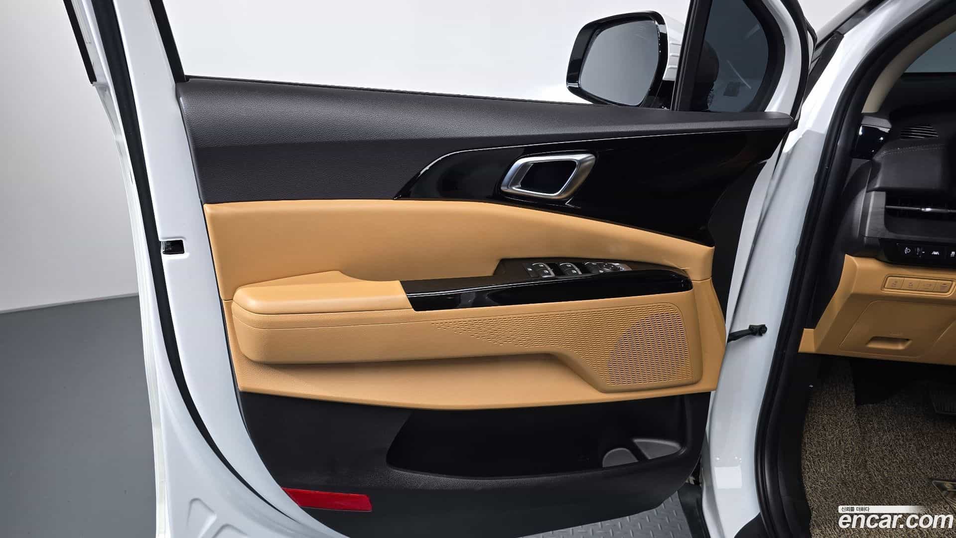 Canival Kia 2023.1-INNER-034