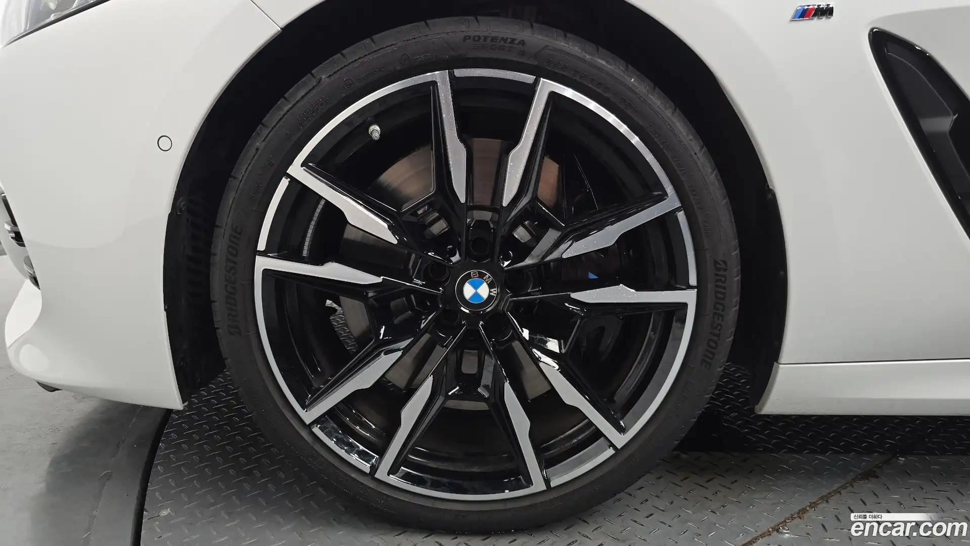 8-Series BMW 2025.3-OUTER-005