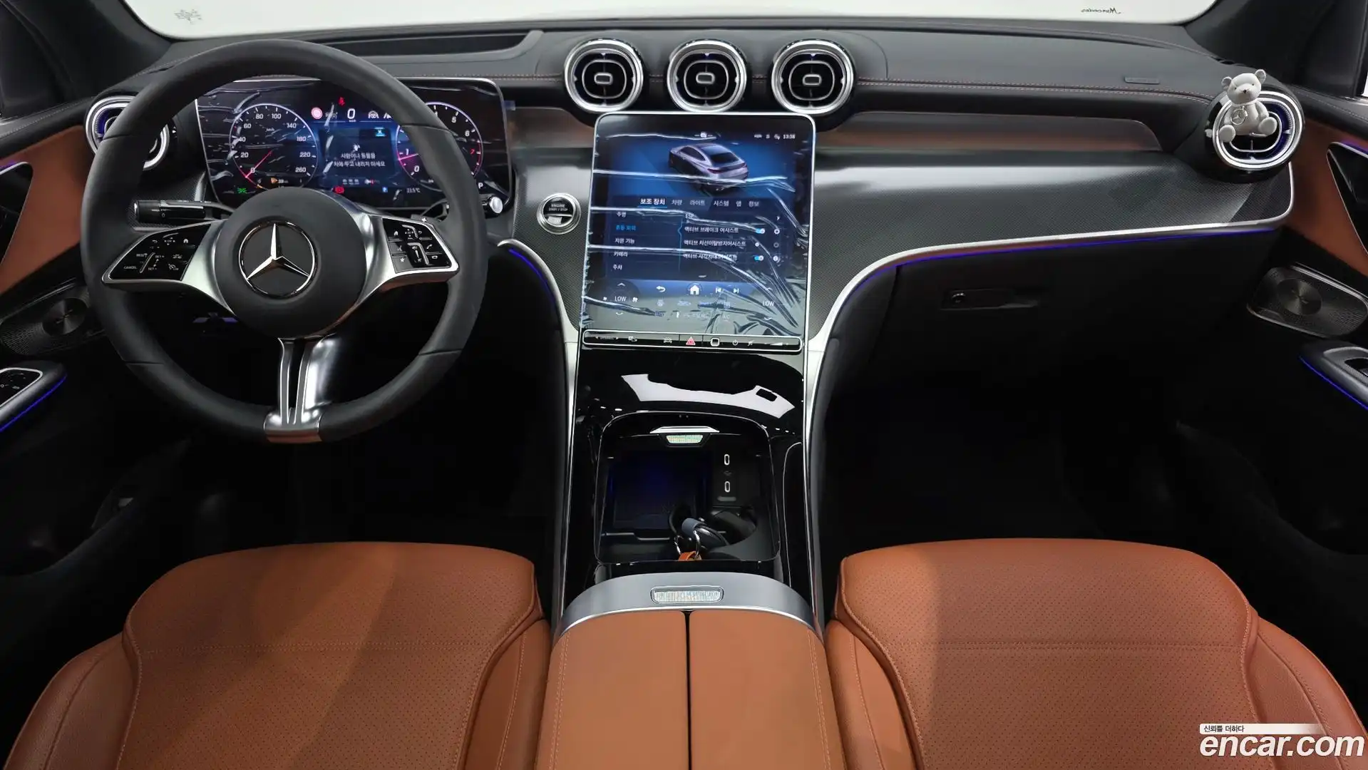 GLC-Class Mercedes-Benz 2025.6-INNER-007