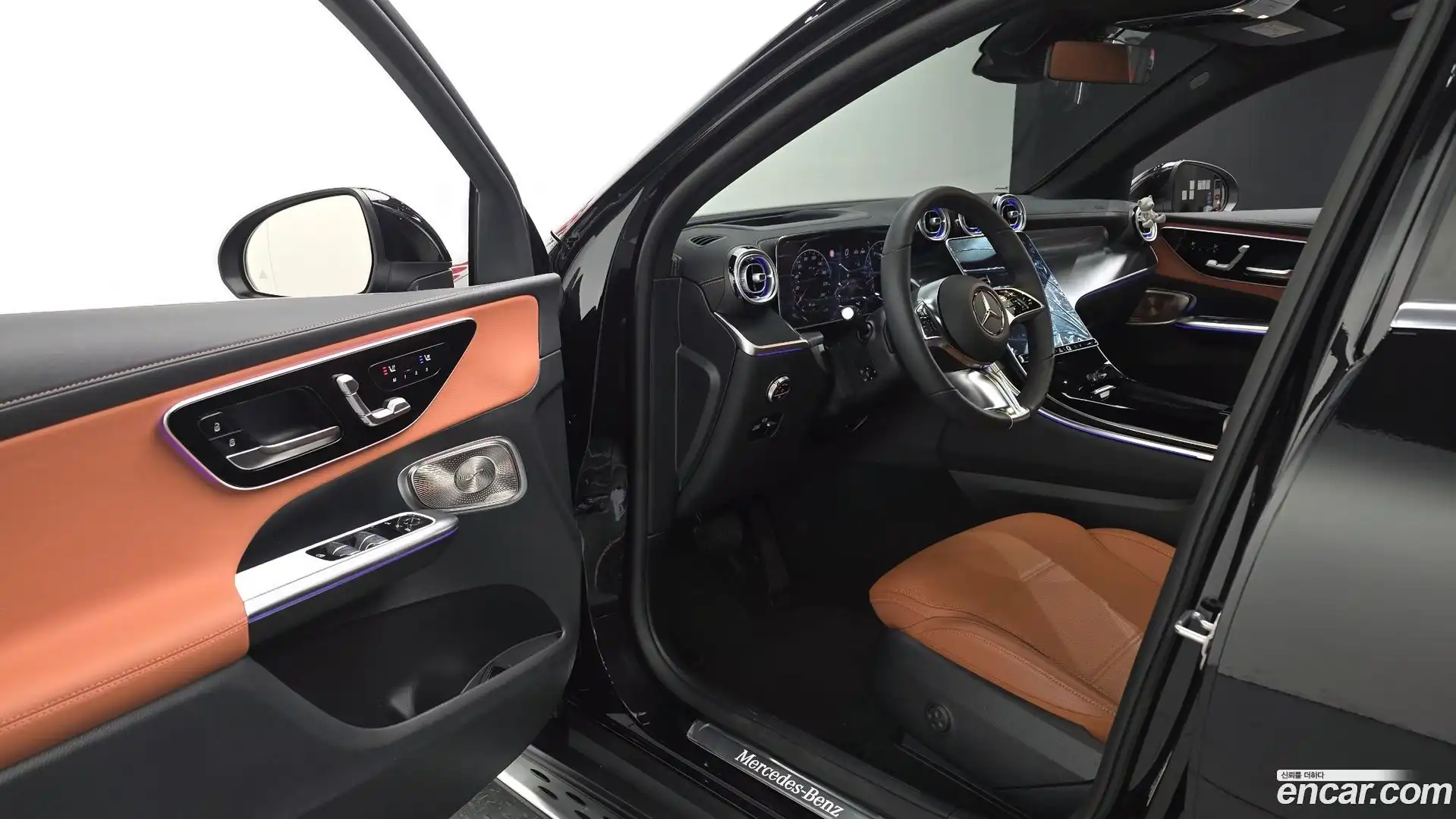 GLC-Class Mercedes-Benz 2025.6-INNER-010