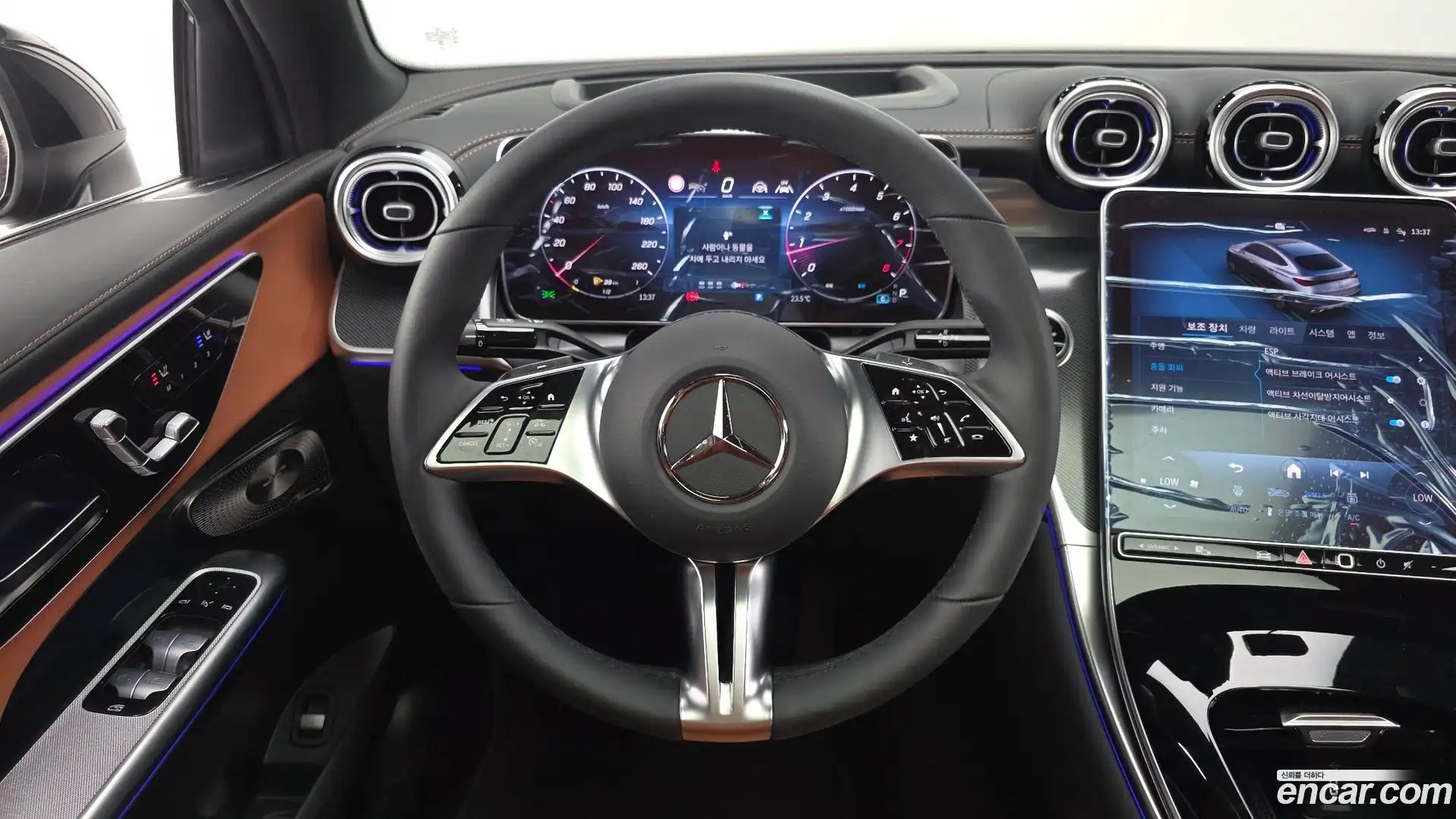 GLC-Class Mercedes-Benz 2025.6-OPTION-018