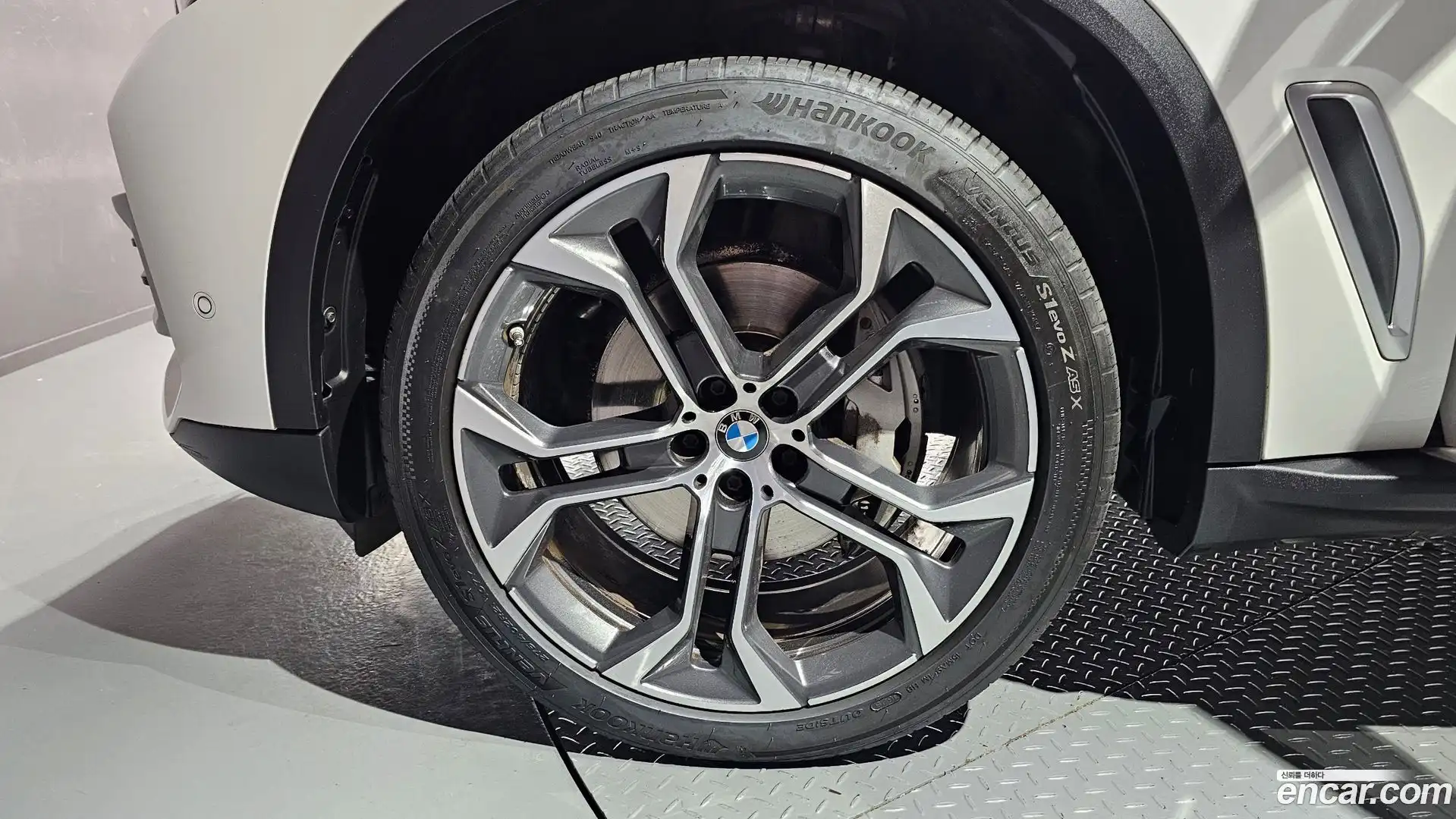 X5 BMW 2022.2-OUTER-005