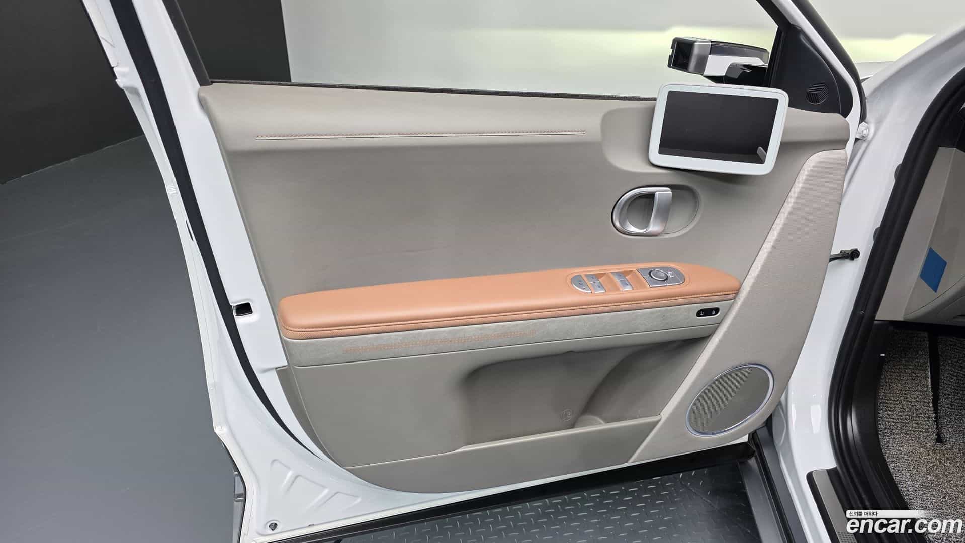 Ioniq5 Hyundai 2022.11-INNER-034