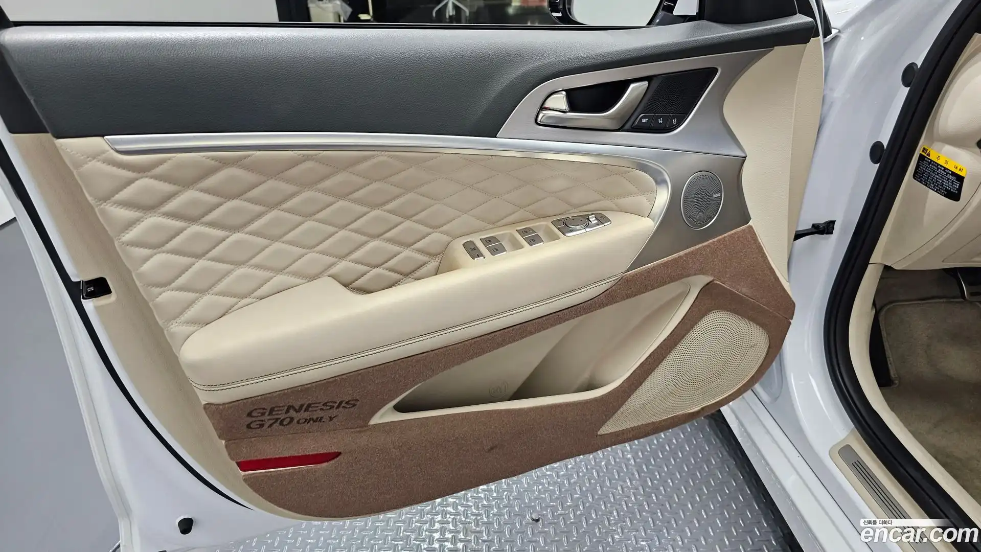 G70 Genesis 2019.6-INNER-034