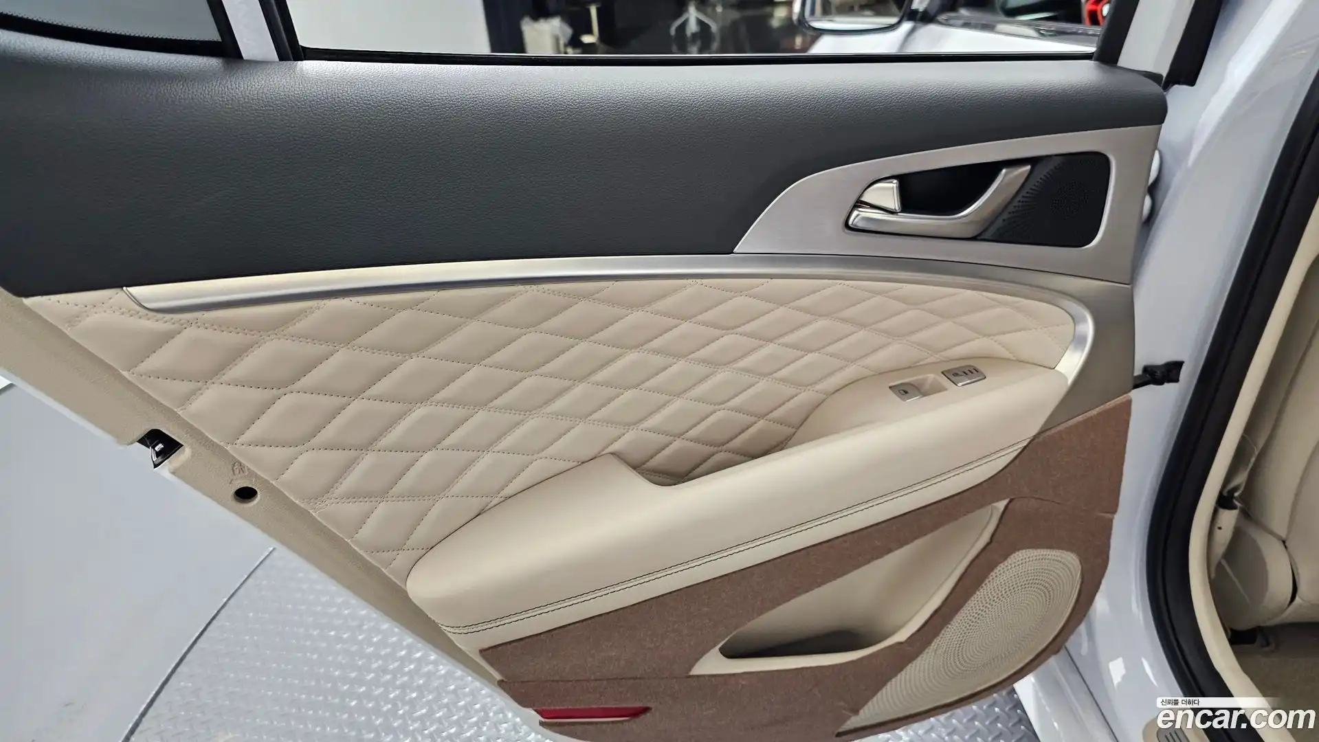 G70 Genesis 2019.6-INNER-035