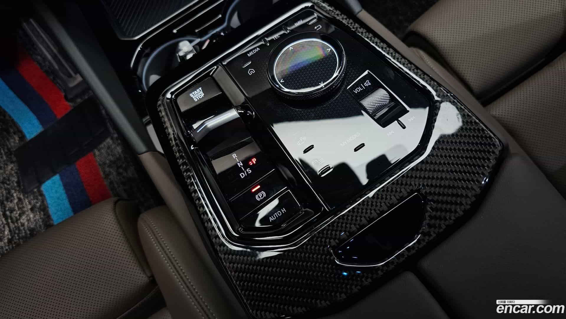 5-Series BMW 2024.5-INNER-009