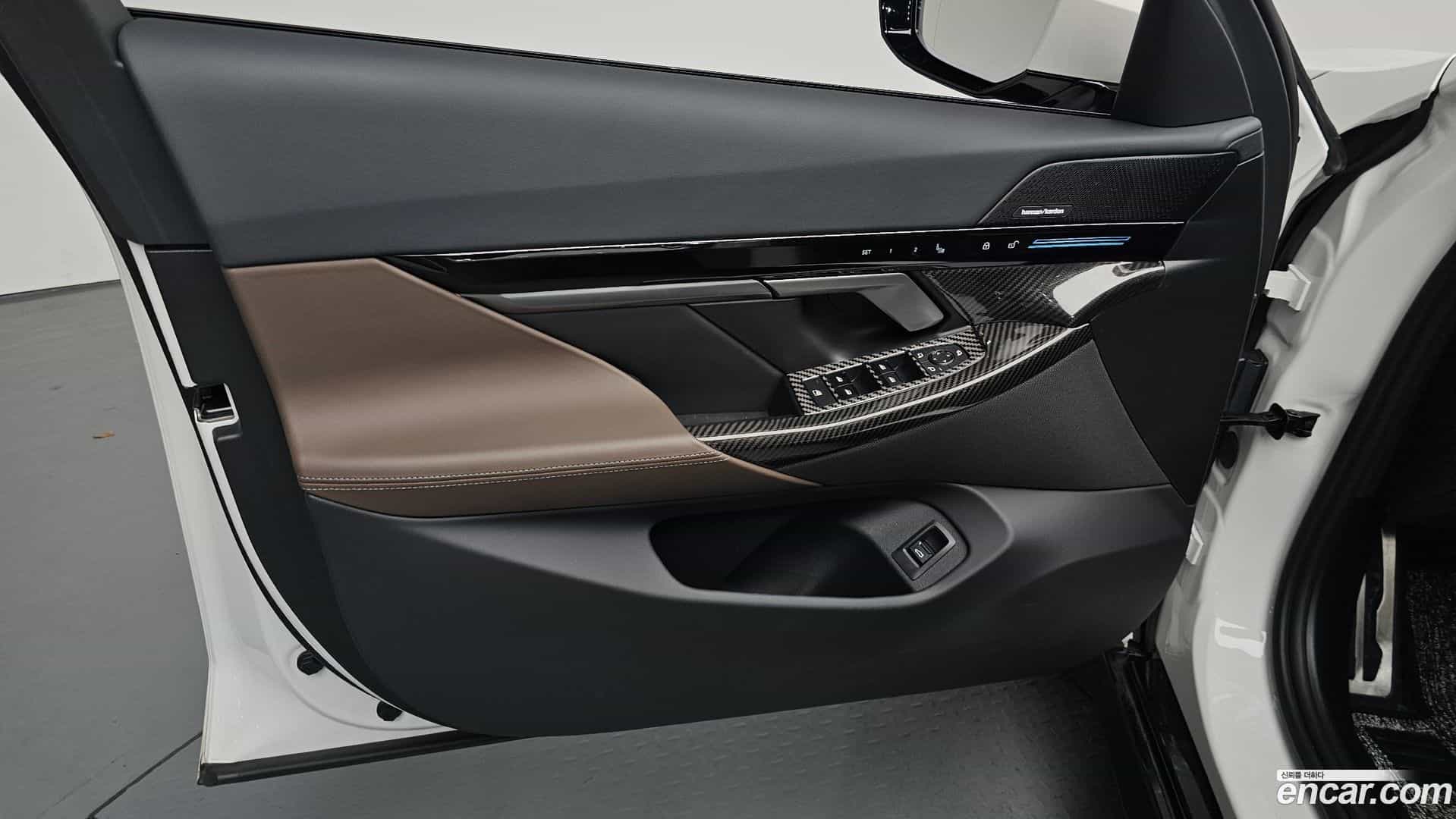 5-Series BMW 2024.5-INNER-034