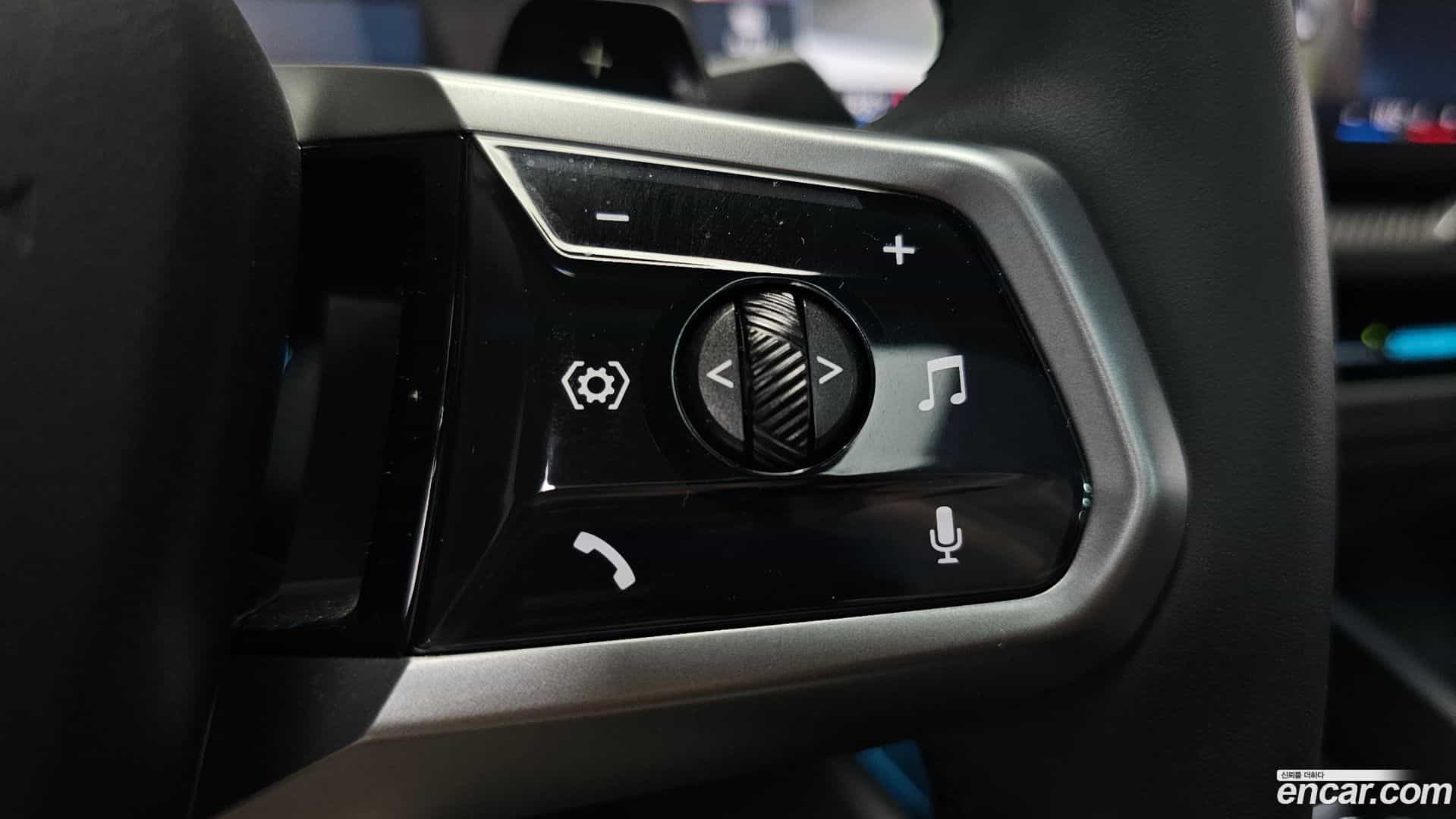 5-Series BMW 2024.5-OPTION-044